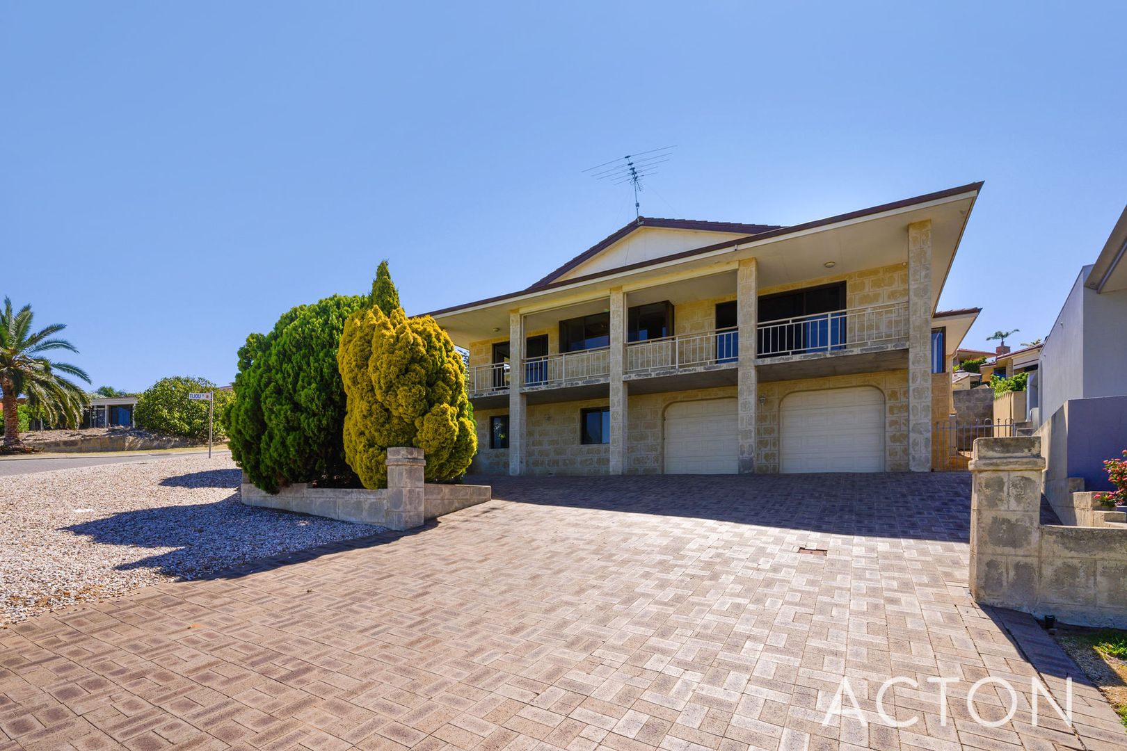 10 Howick Court, Coogee WA 6166, Image 1