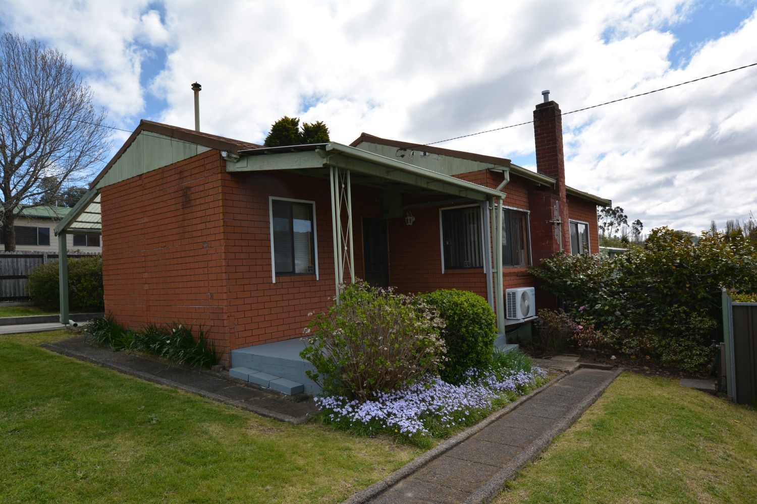 3 bedrooms House in 60 Outer Crescent LITHGOW NSW, 2790