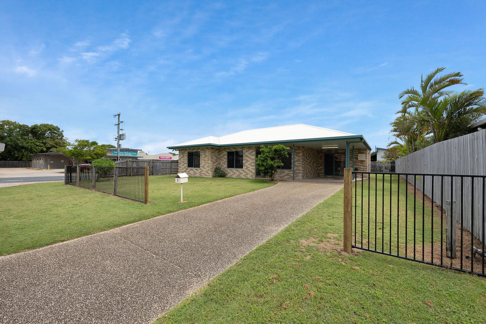 1 Seabreeze Court, Slade Point QLD 4740, Image 2