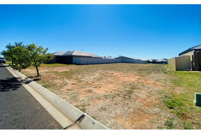 Picture of 5 Elwick Court, EMERALD QLD 4720