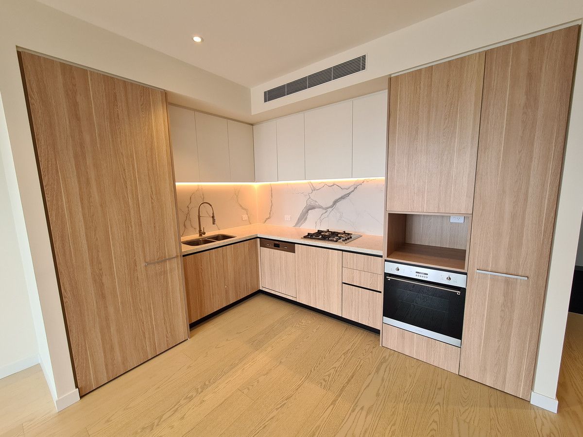 1 bedrooms Apartment / Unit / Flat in 811/27 halifax Street MACQUARIE PARK NSW, 2113