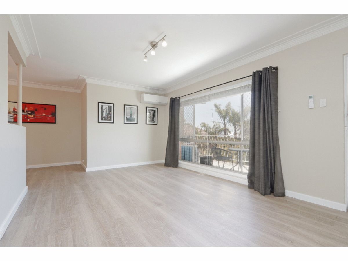 2 bedrooms Apartment / Unit / Flat in 4/445 Canning Highway MELVILLE WA, 6156