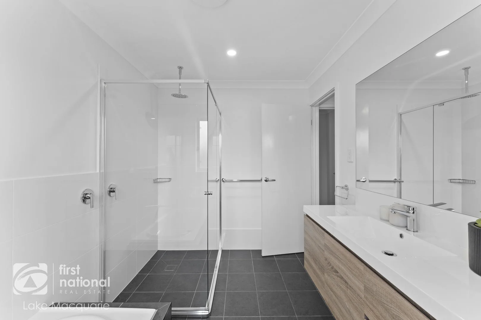 Additional image 11 of 4/10 Minmi Road, Edgeworth NSW 2285