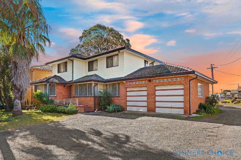 5 bedrooms House in 142 Springfield Road CATHERINE FIELD NSW, 2557