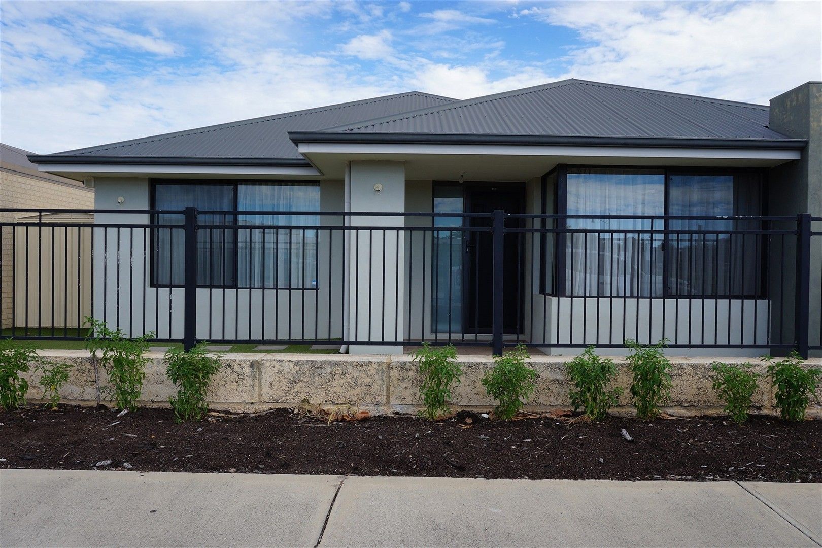 4 bedrooms House in 42 Clarkshill Road SECRET HARBOUR WA, 6173
