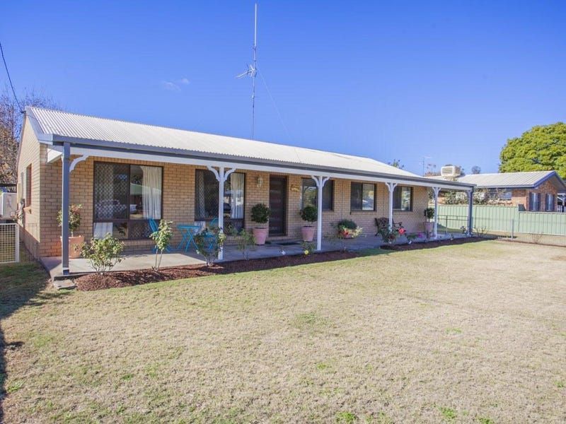 14 Scouller Street, Chinchilla QLD 4413