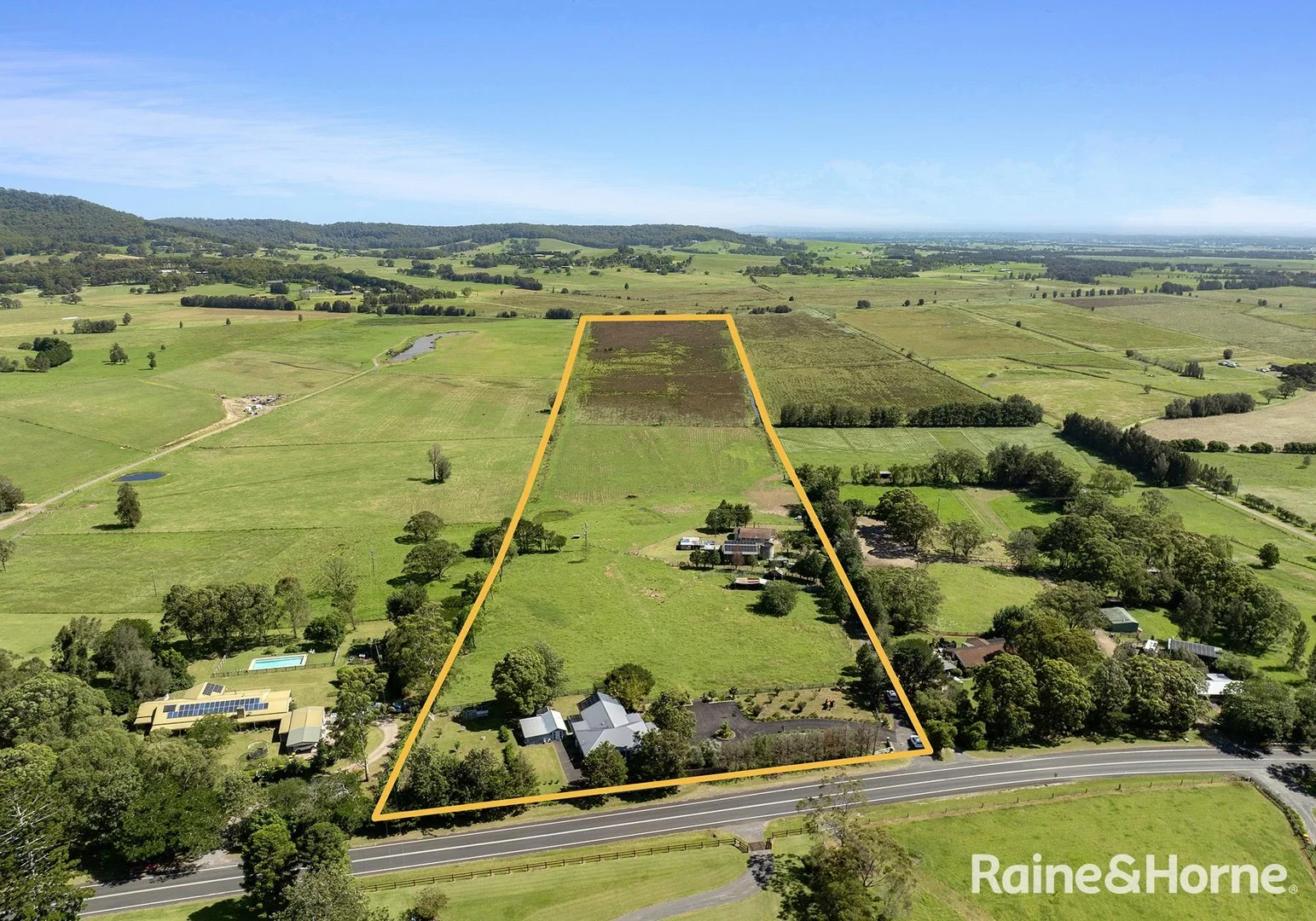 439 Coolangatta Road, Far Meadow NSW 2535