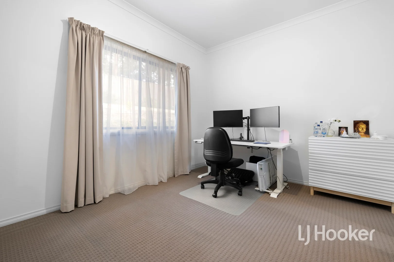 Additional image 10 of 28 Royaloak Crescent, Cranbourne East VIC 3977