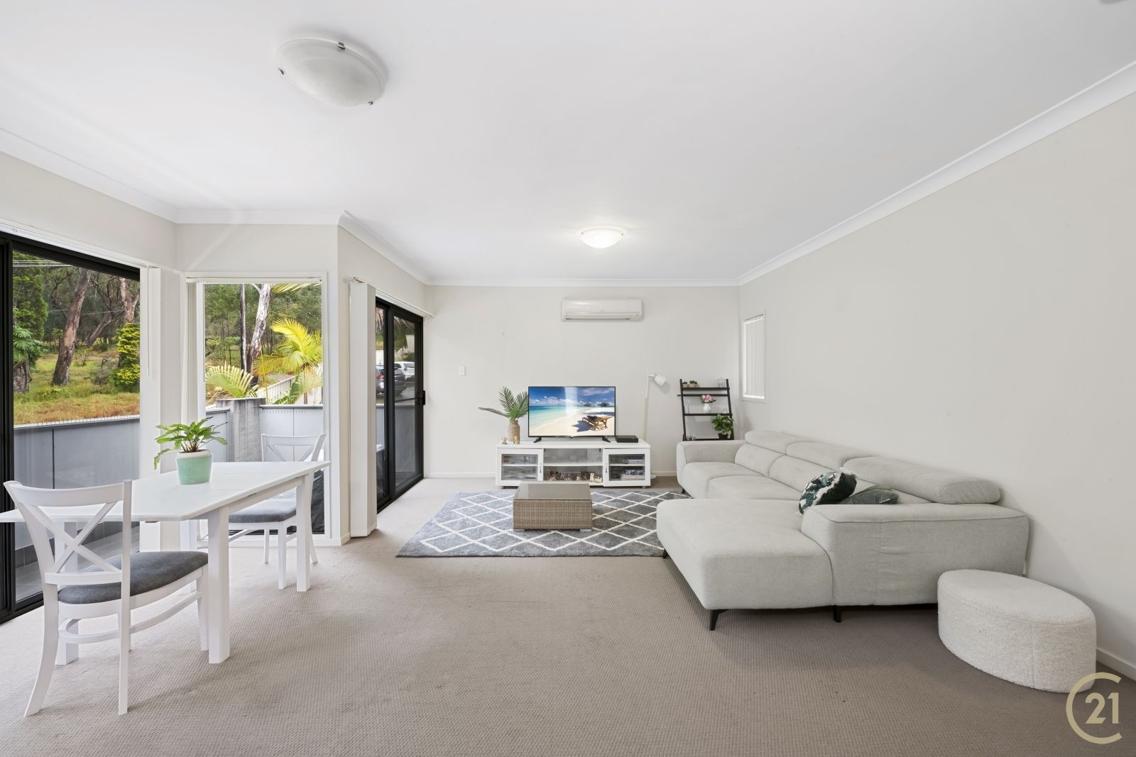 8/13-15 Jennie Cox Close, Erina NSW 2250, Image 2