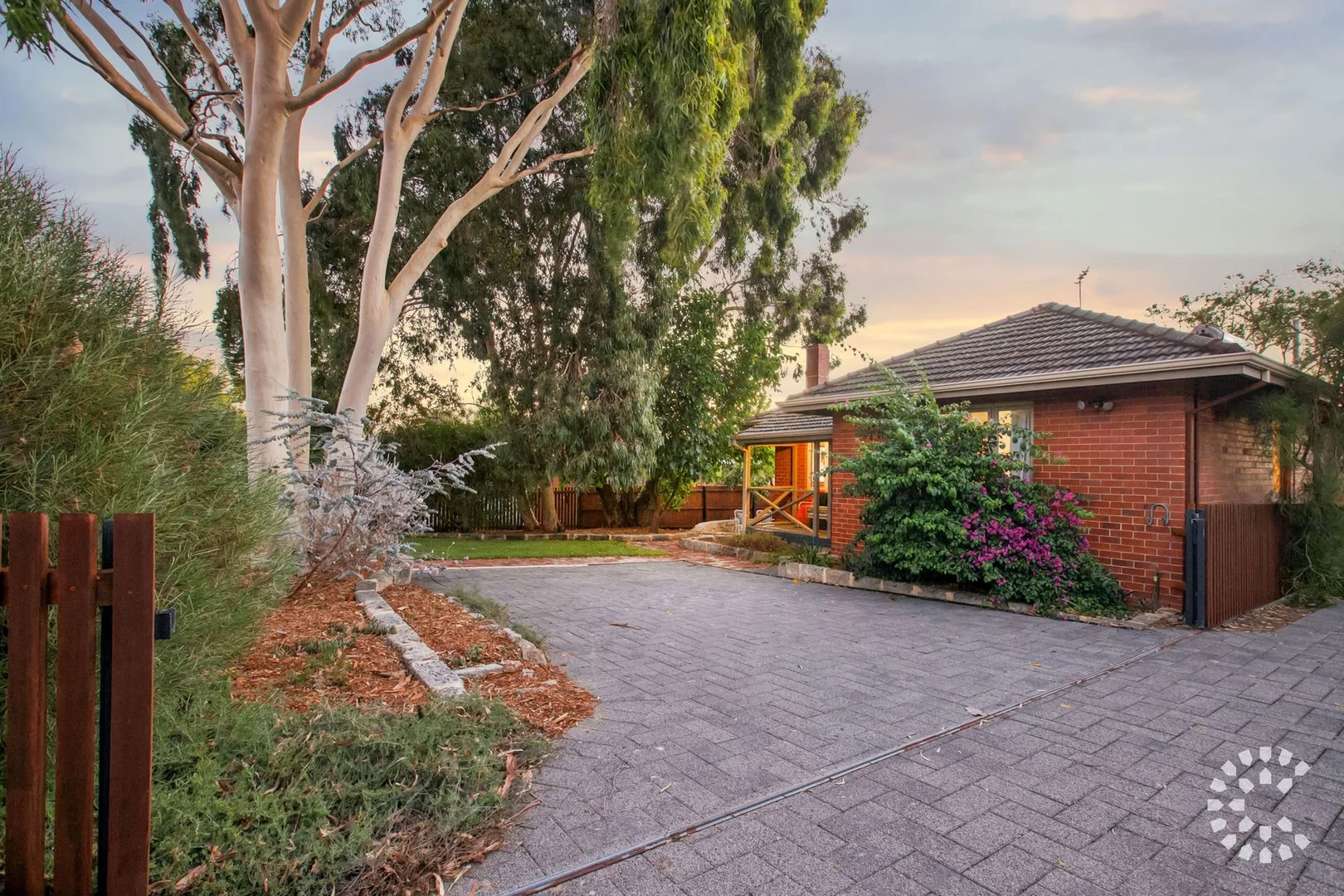 Additional image 17 of 37 Tonkin Road, Hilton WA 6163