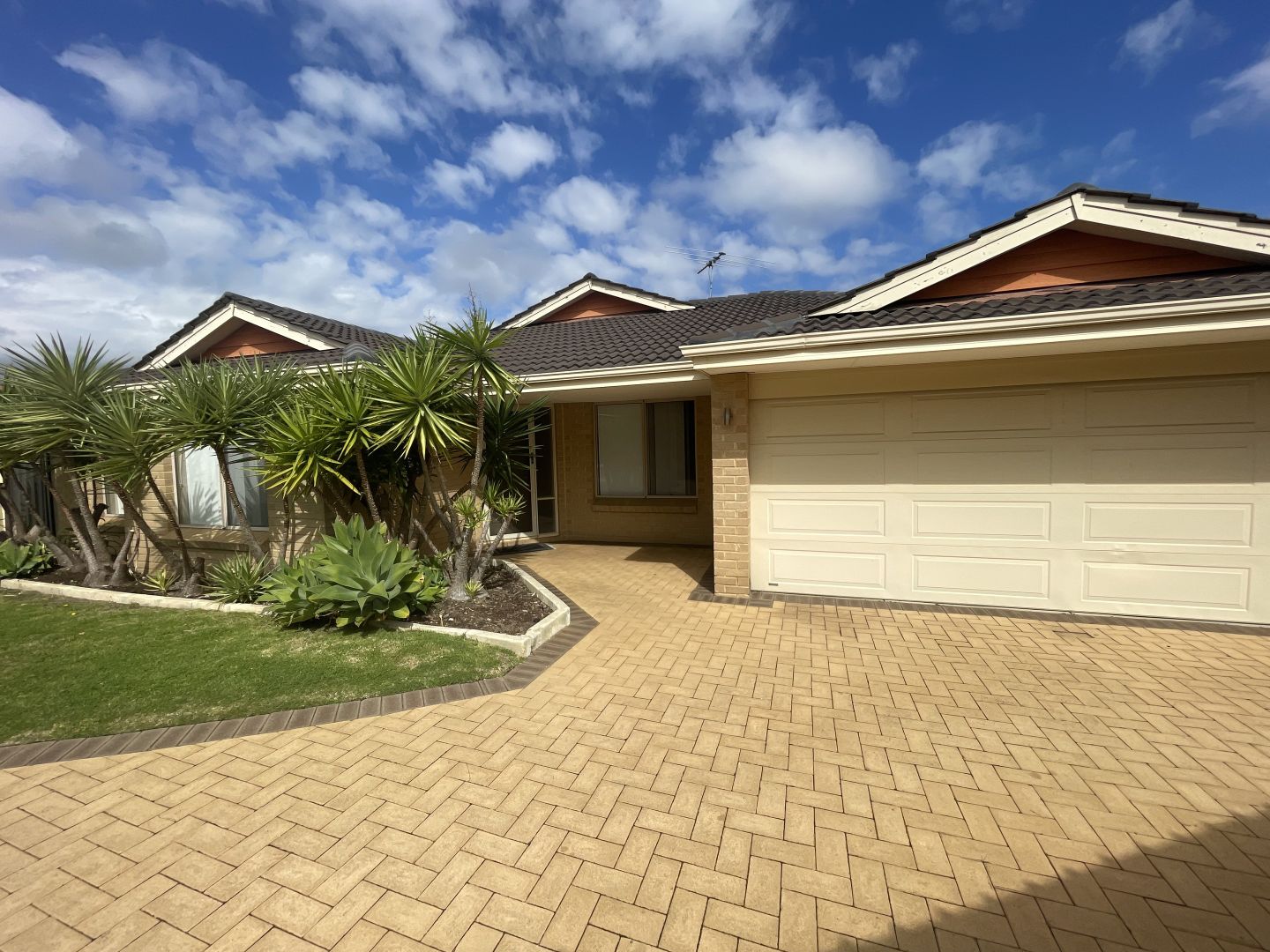 5 Tocal Court, Tapping WA 6065, Image 1