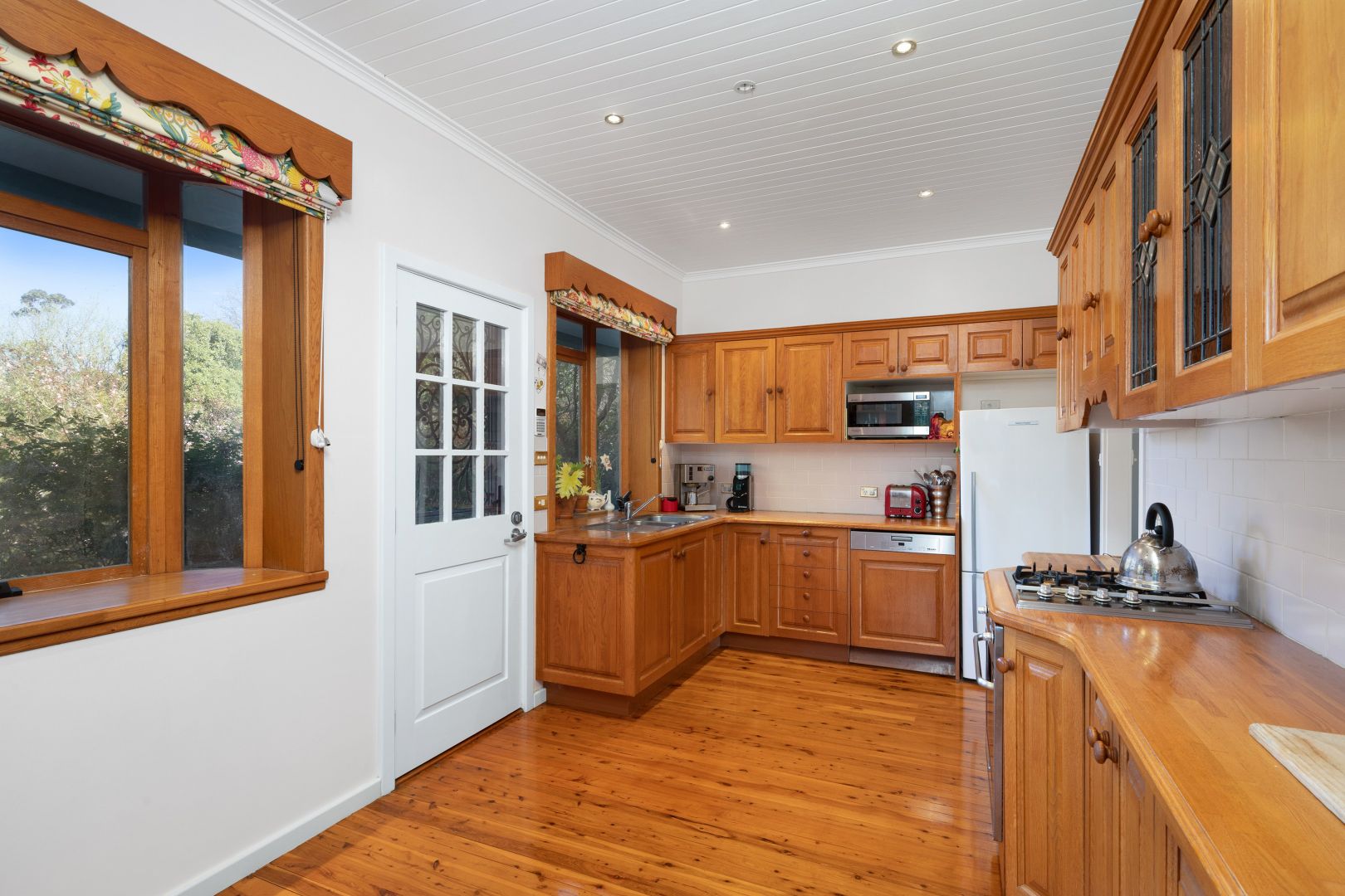 97 Blaxland Road, Wentworth Falls NSW 2782, Image 2