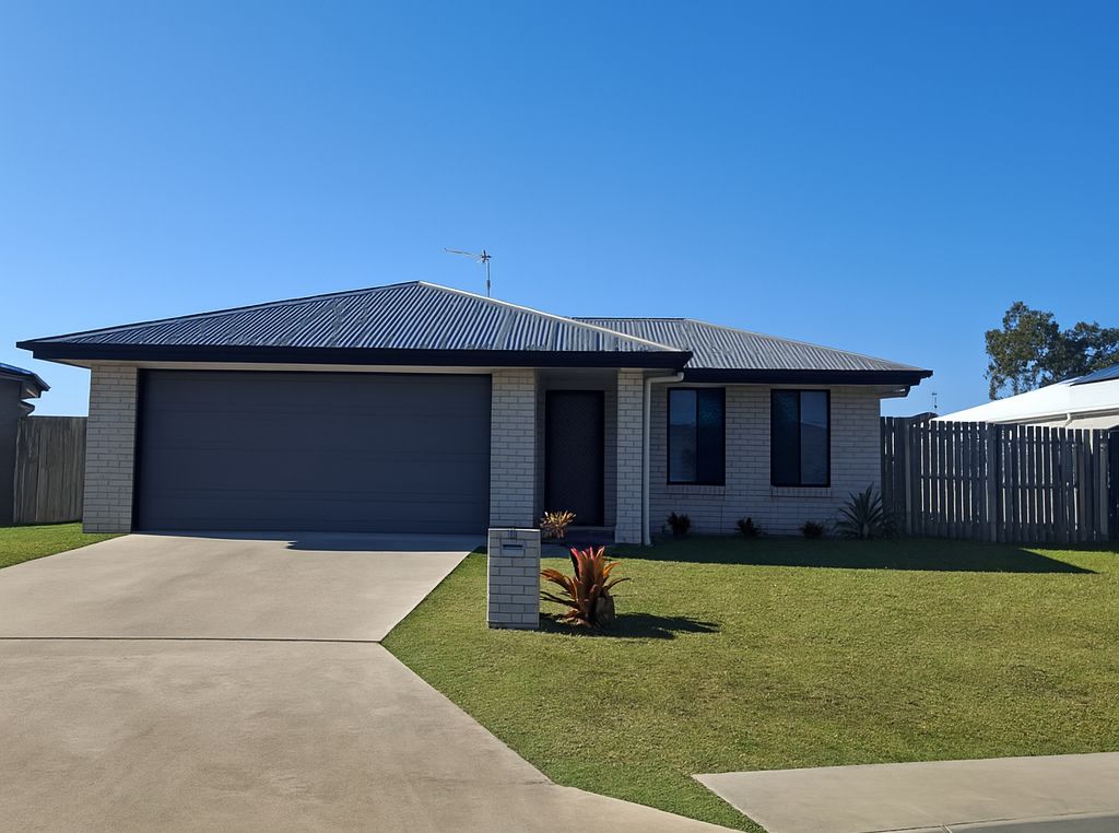 4 bedrooms House in 16 Larissa Way URANGAN QLD, 4655