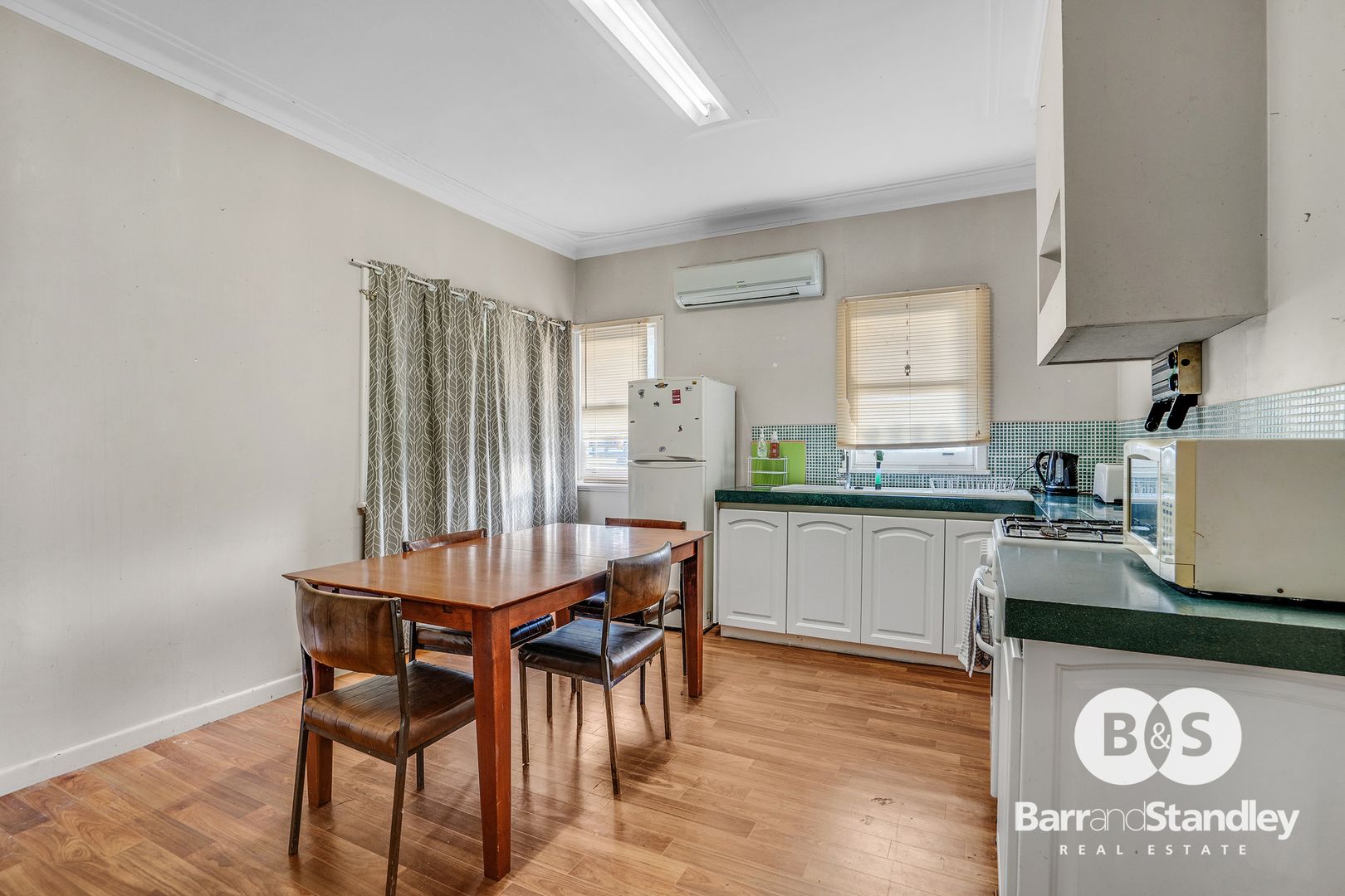 9 Hands Street, Eaton WA 6232, Image 2