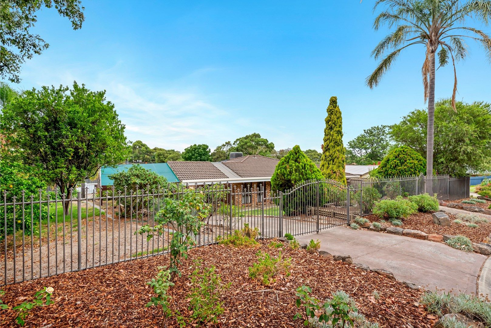 2 Meg Court, Aberfoyle Park SA 5159, Image 0