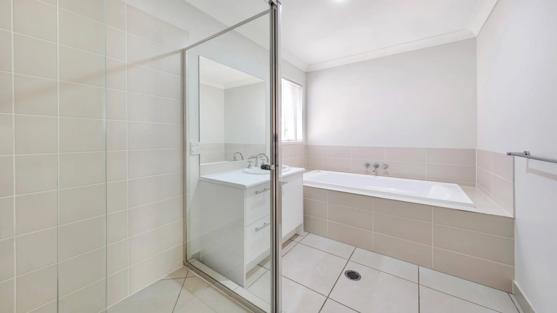 Additional image 3 of 29 Cornelia Street, Leichhardt QLD 4305