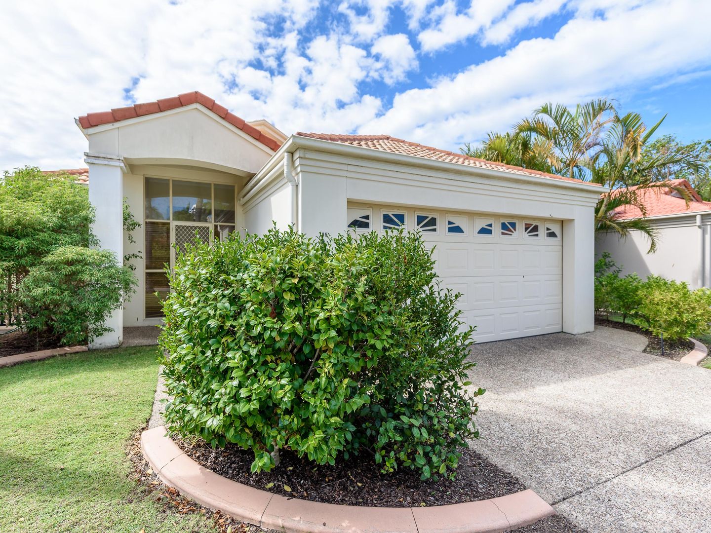 85/76 Bayview Street, Runaway Bay Property History & Address Research