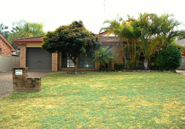 41 Parklea Avenue, Croudace Bay NSW 2280