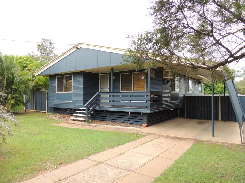 4 bedrooms House in 12 Harris Court MORANBAH QLD, 4744