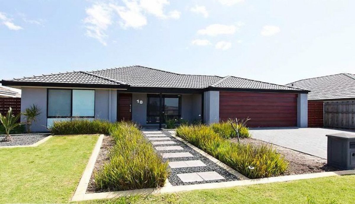 4 bedrooms House in 18 Bendora Turn ELLENBROOK WA, 6069