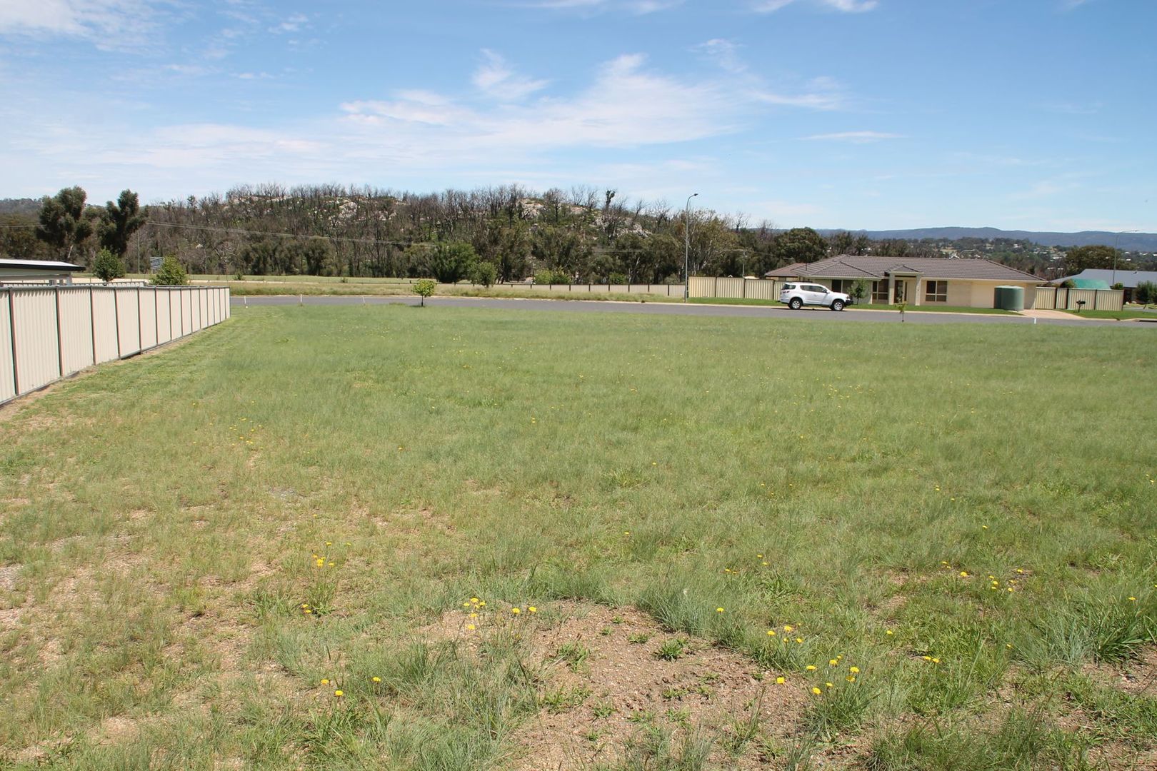 8 Parkes Drive, Tenterfield NSW 2372, Image 2