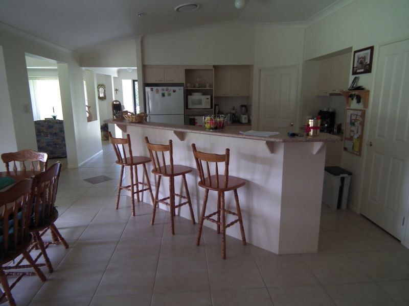 8 Oakview Drive, Hallidays Point NSW 2430, Image 2