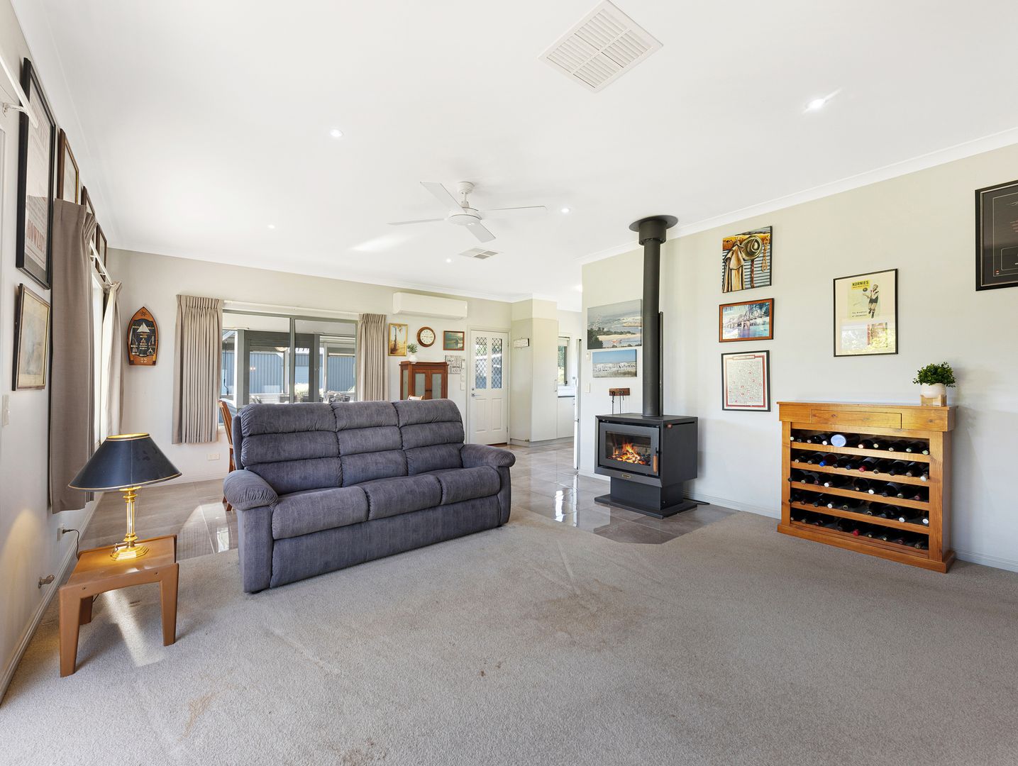 30 Johnson Street, Oxley VIC 3678, Image 2