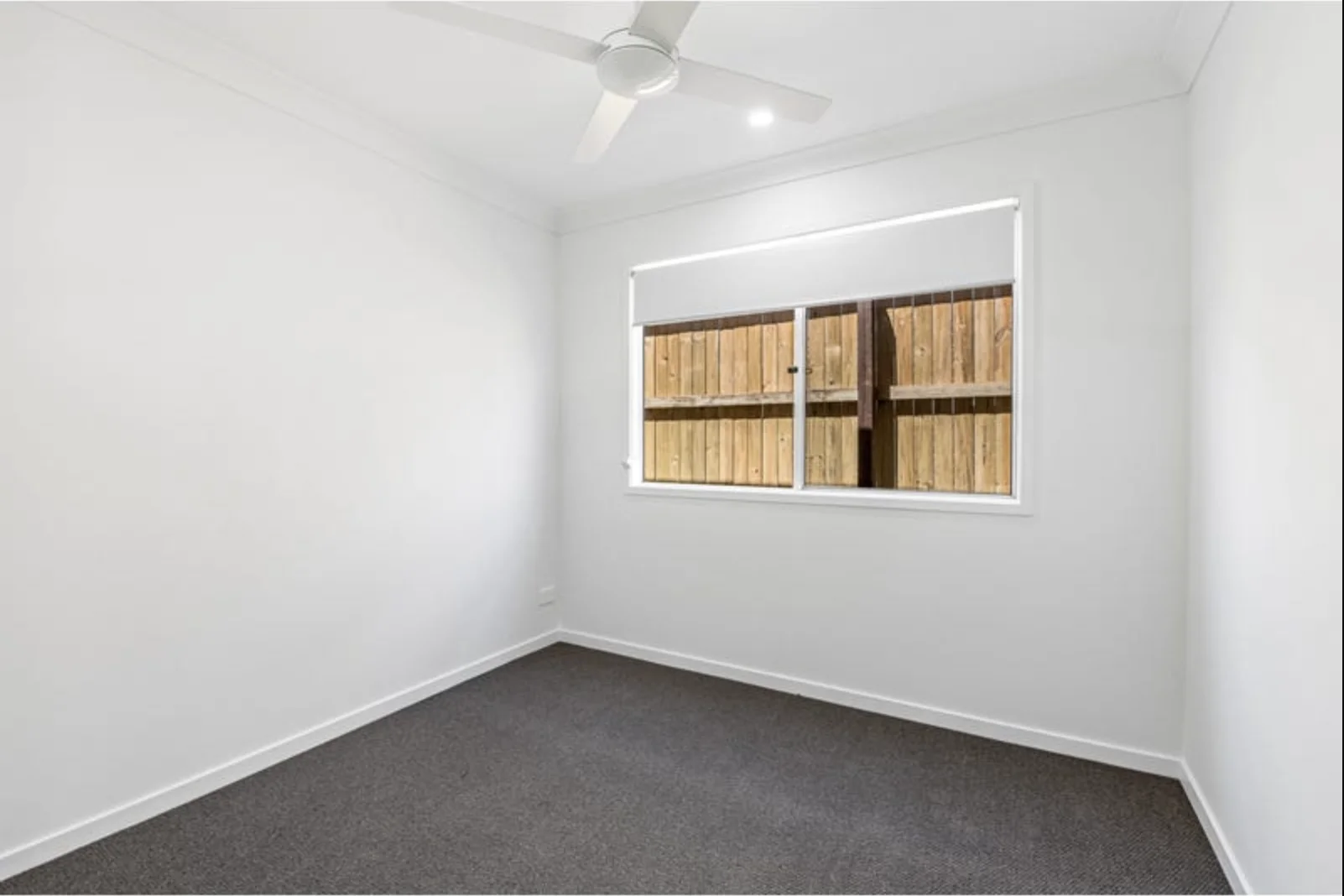 Additional image 7 of 10 Waterway Crescent, Hillcrest QLD 4118