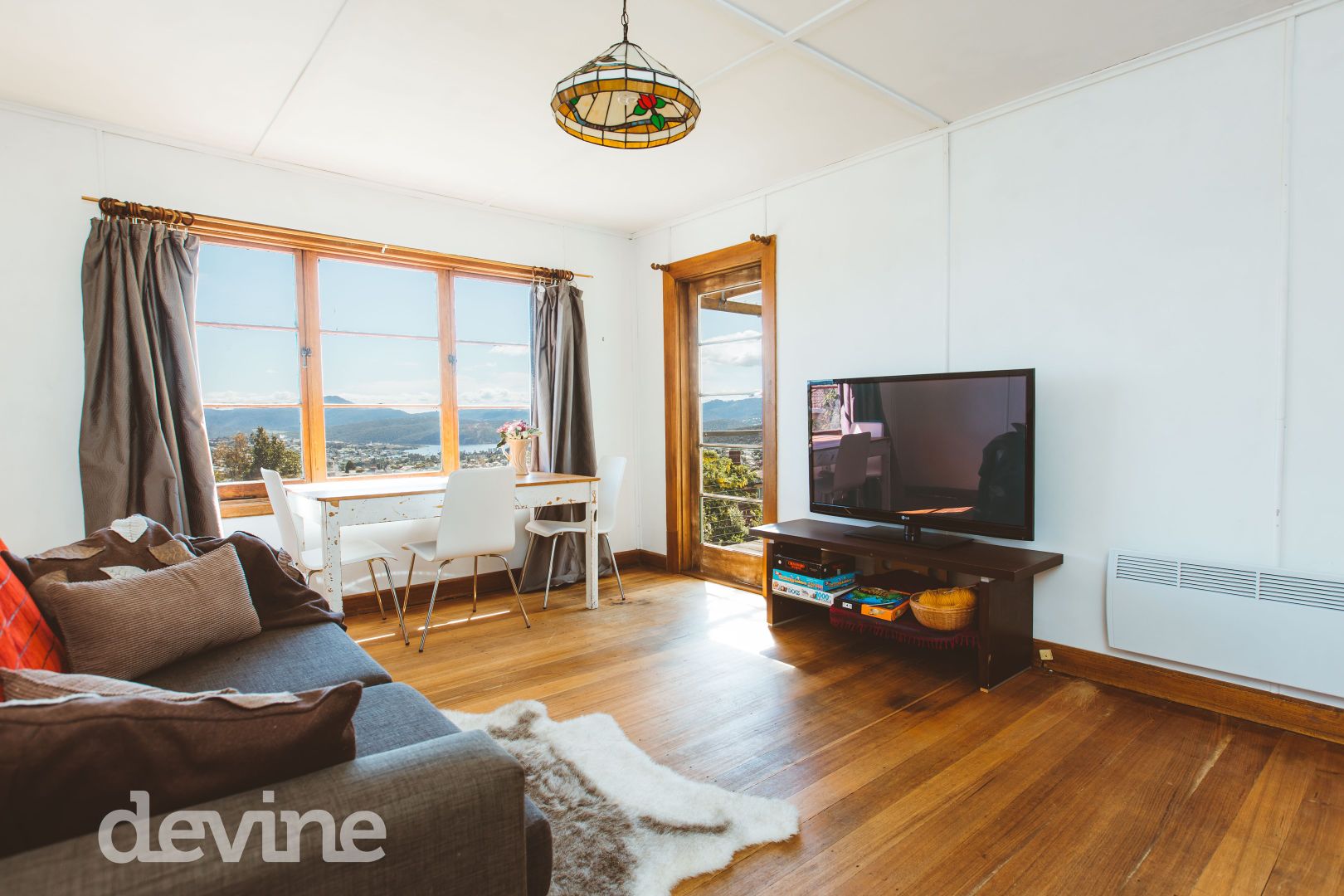 37 Gordon Avenue, Mount Stuart TAS 7000, Image 2