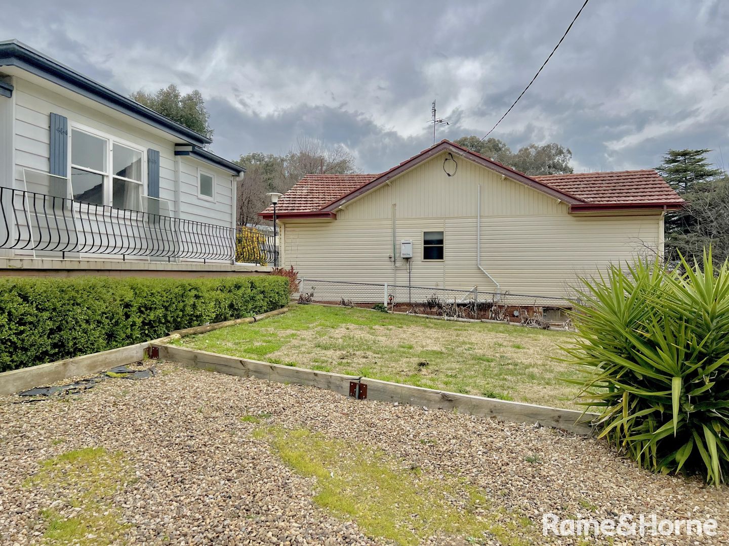 31 Whiteman Avenue, Young NSW 2594, Image 2