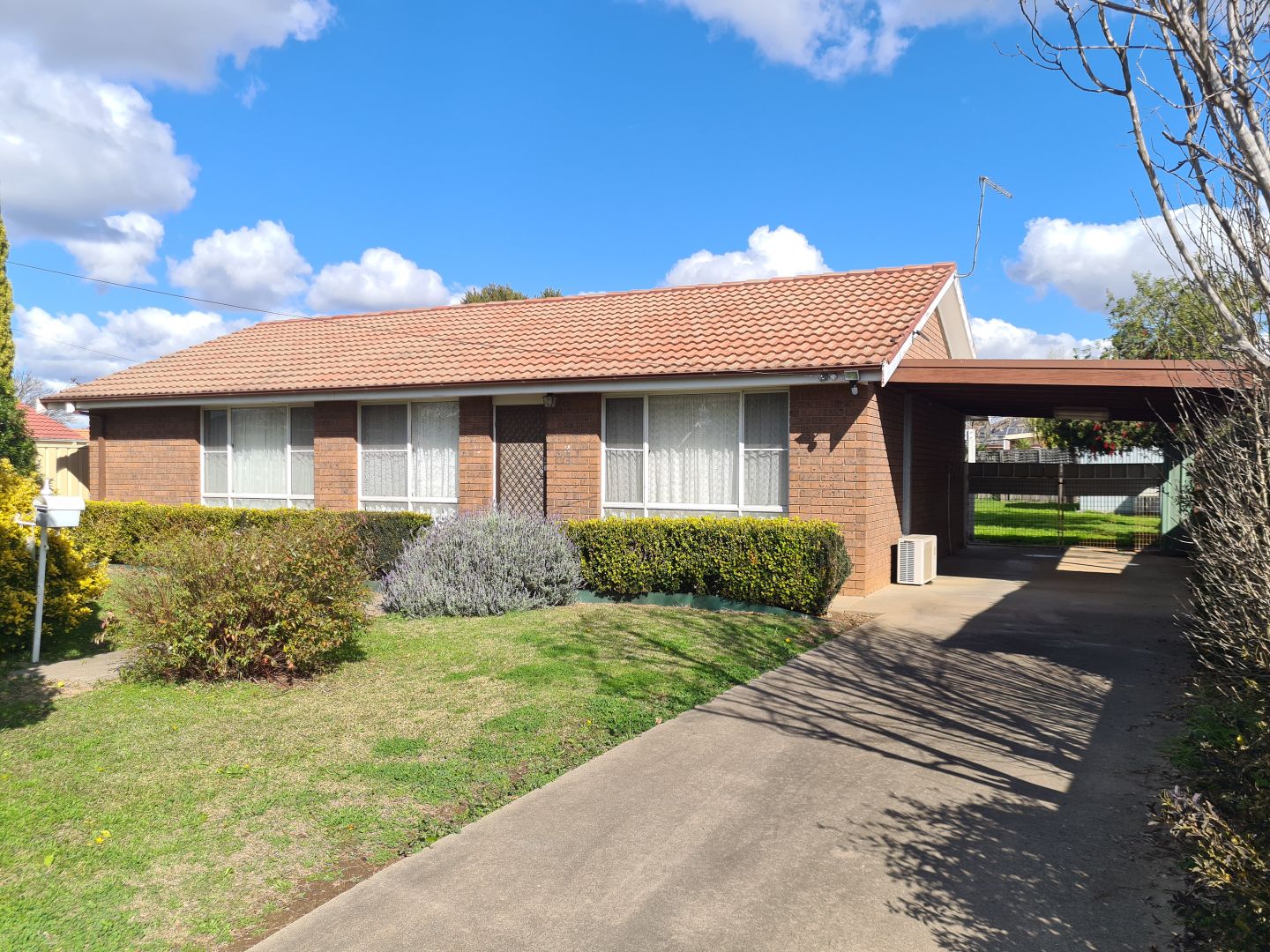 4 Banks Street, Westdale Property History & Address Research Domain