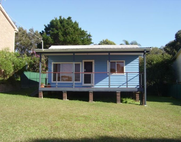 13 Emerald Drive, Diamond Beach NSW 2430