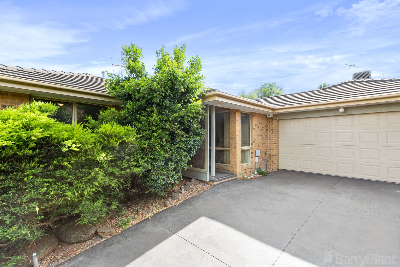 3 bedrooms Apartment / Unit / Flat in 10B Woodside Avenue RINGWOOD VIC, 3134
