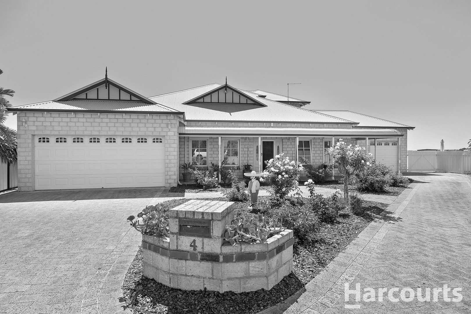 4 Chilena Place, Madora Bay WA 6210, Image 0