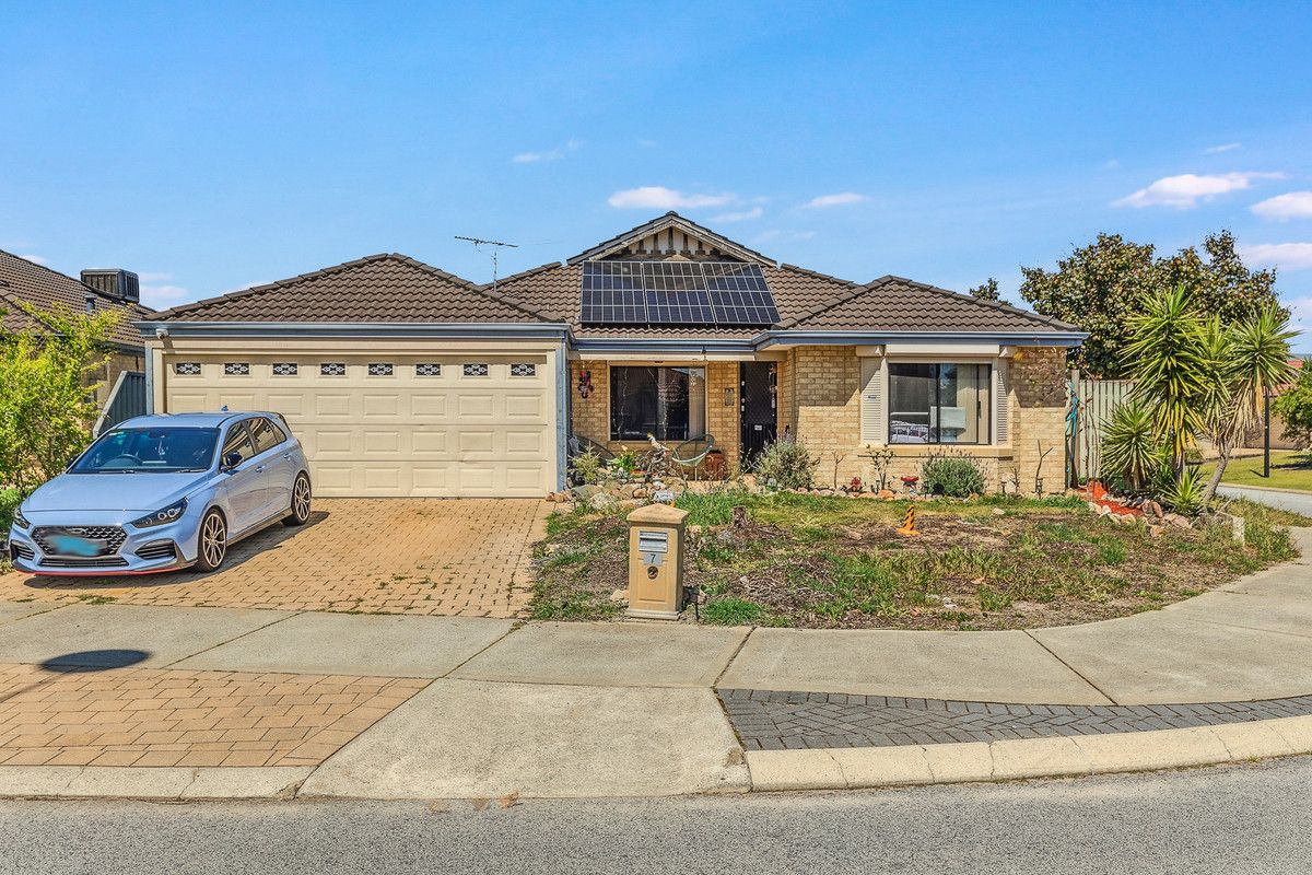 4 bedrooms House in 7 Noosa Drive SECRET HARBOUR WA, 6173
