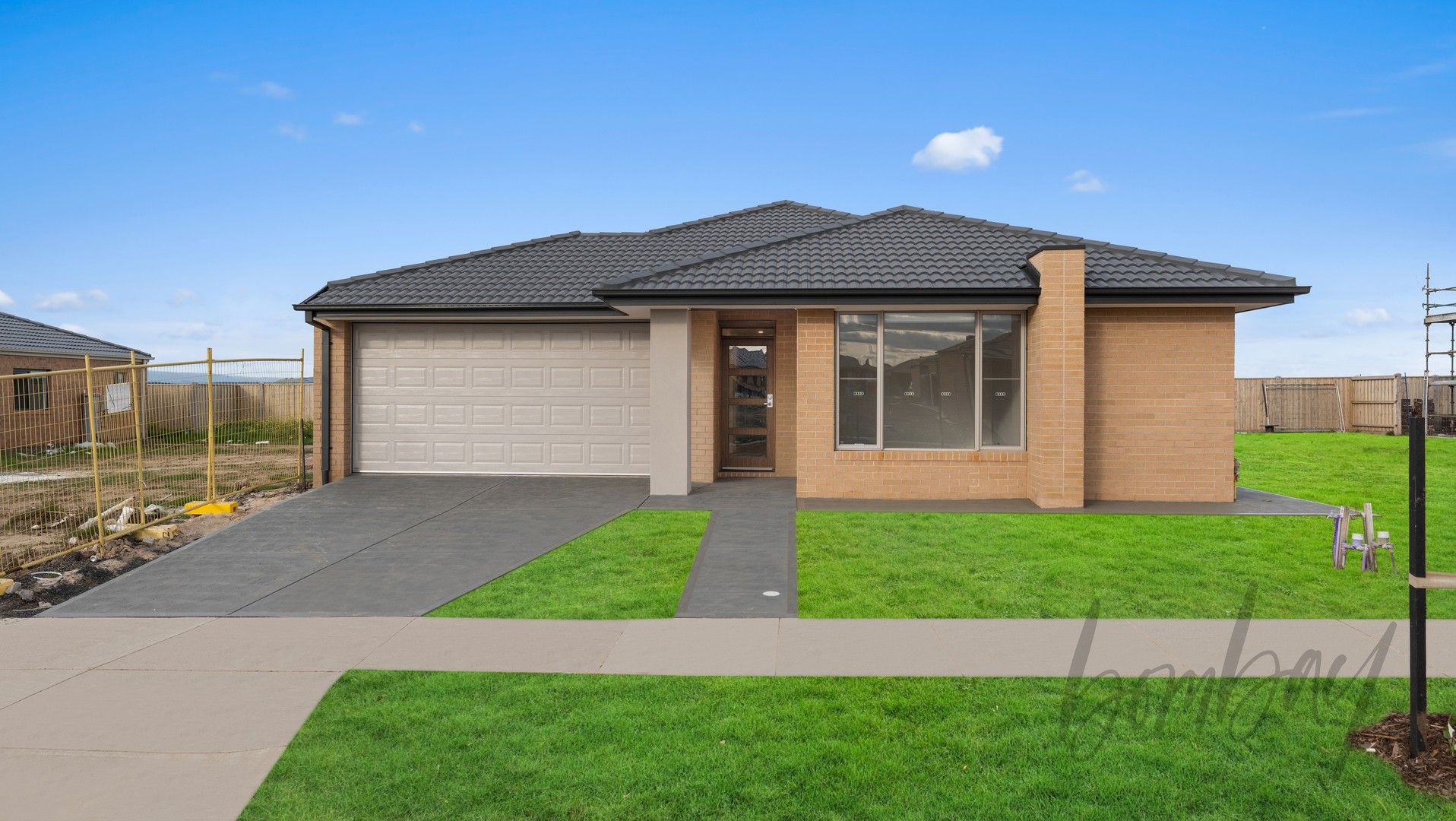 4 bedrooms House in 38 Beaconsfield Drive MICKLEHAM VIC, 3064