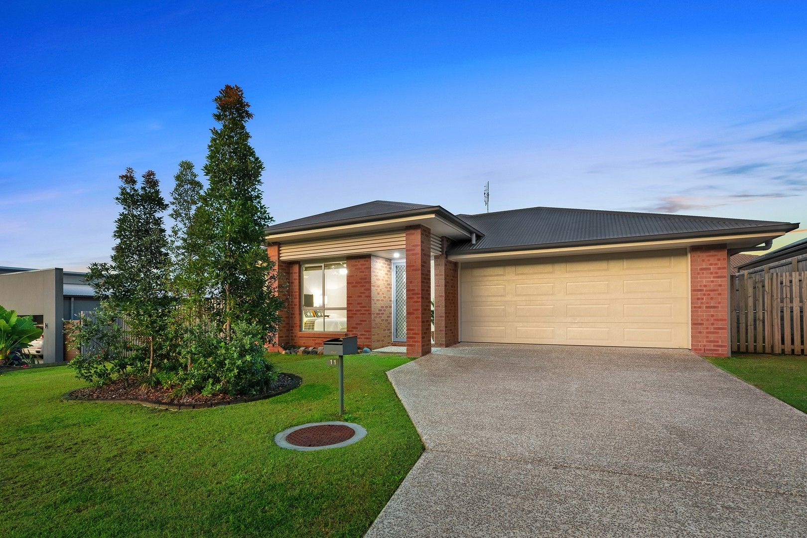 4 bedrooms House in 11 Karumba Place BEERWAH QLD, 4519