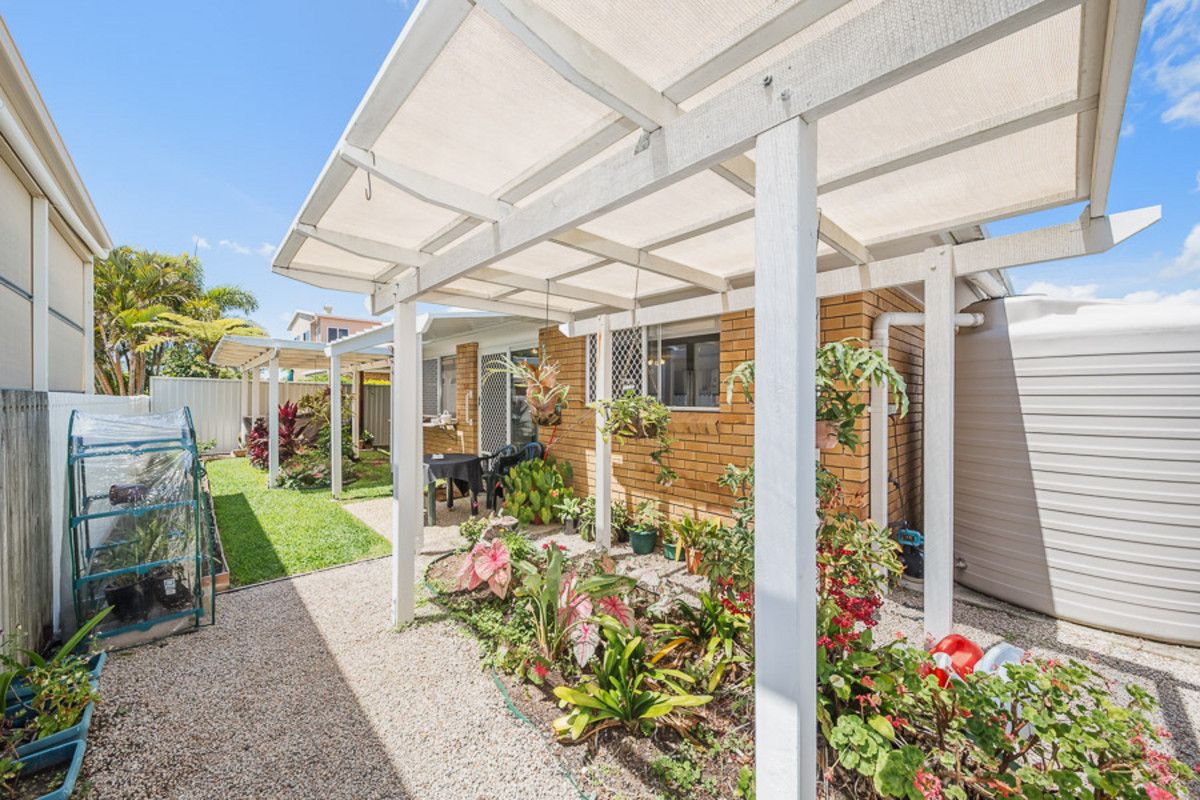 2/9 Botany Crescent, Banksia Beach QLD 4507, Image 2