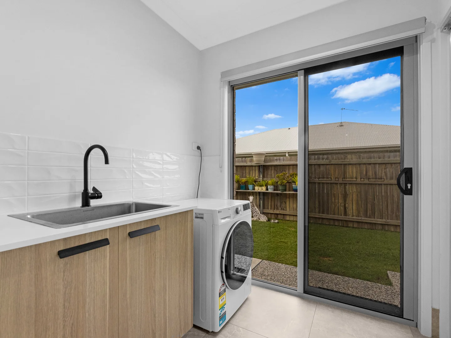 Additional image 15 of 17 Frederick Circuit, Eli Waters QLD 4655