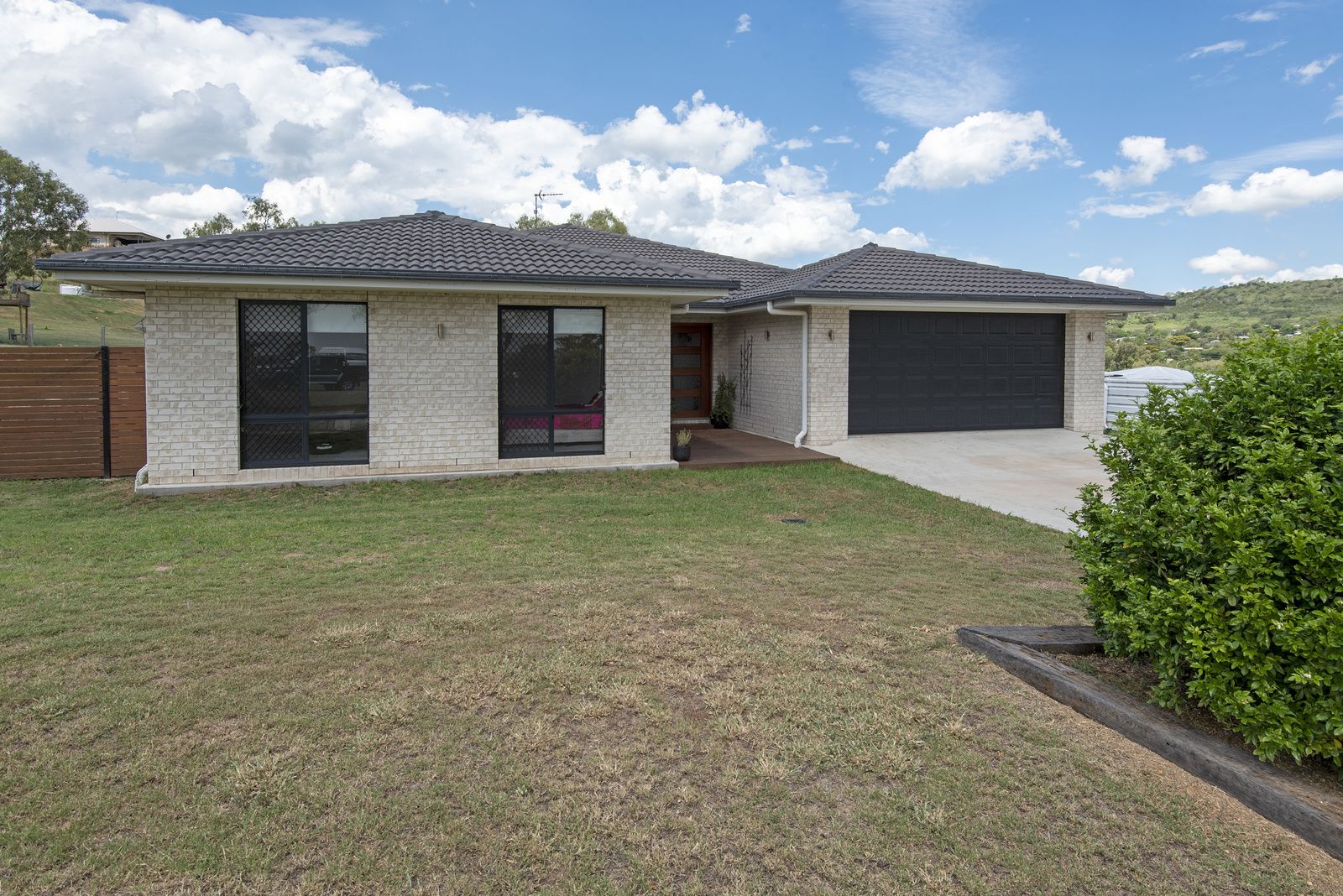 4 Sunshine way, Kingsthorpe QLD 4400, Image 1