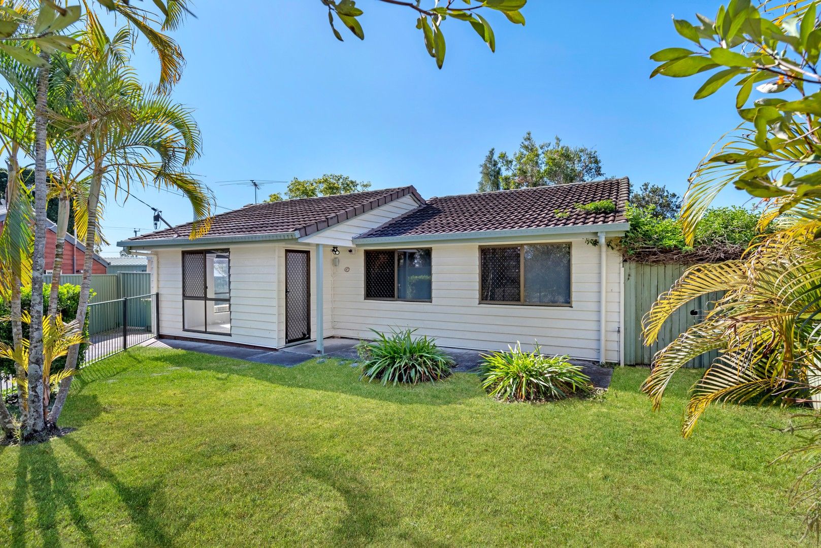 3 bedrooms House in 87 Sunscape Dr EAGLEBY QLD, 4207