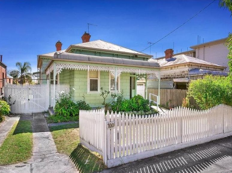 3 bedrooms House in 100 Glass St ESSENDON VIC, 3040
