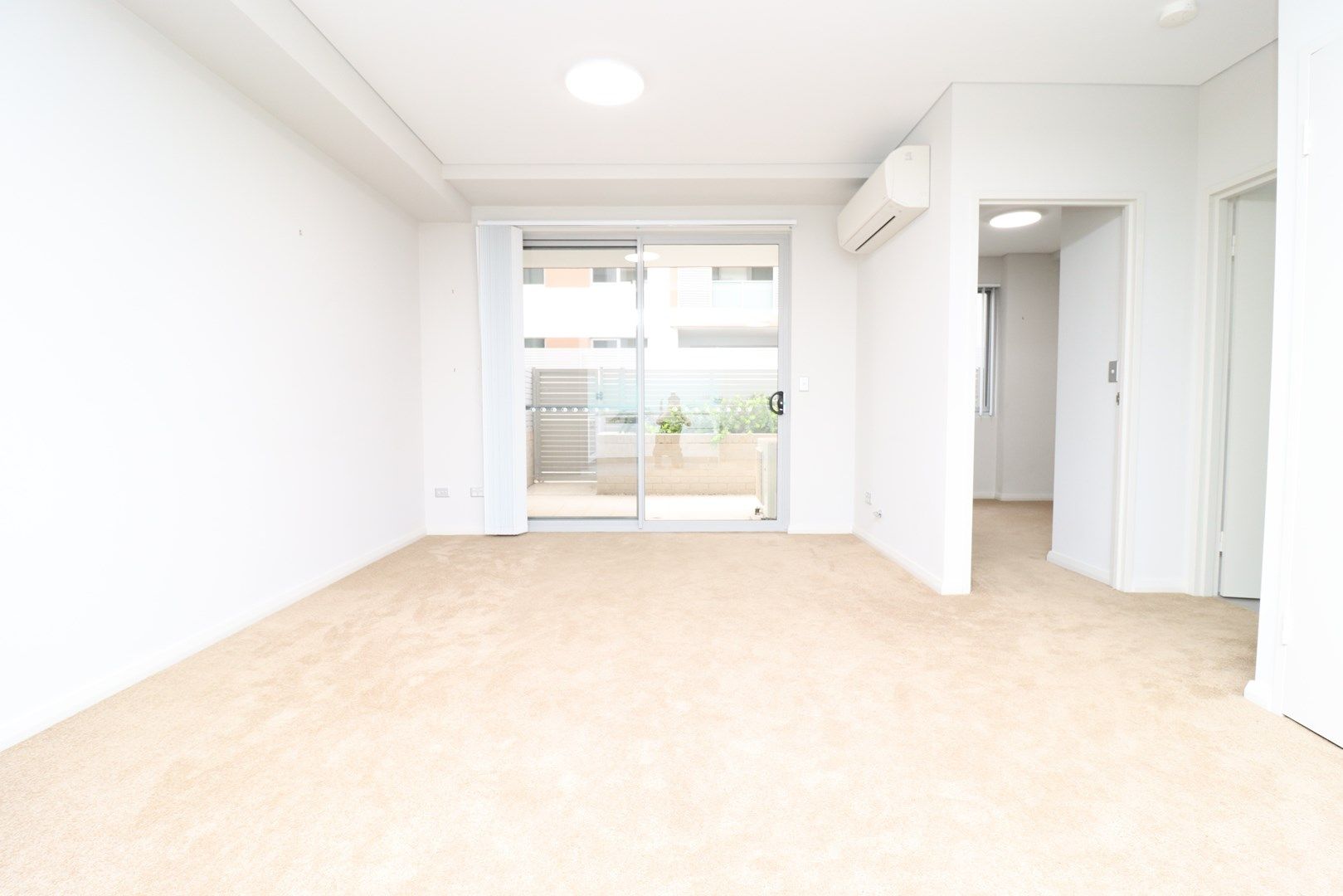 1 bedrooms Apartment / Unit / Flat in G06/12 Hermes Avenue ROUSE HILL NSW, 2155