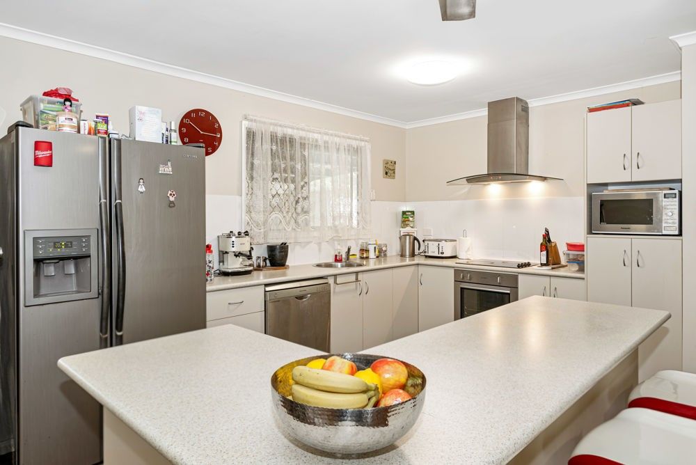 33 Nephrite Street, Woree QLD 4868, Image 1