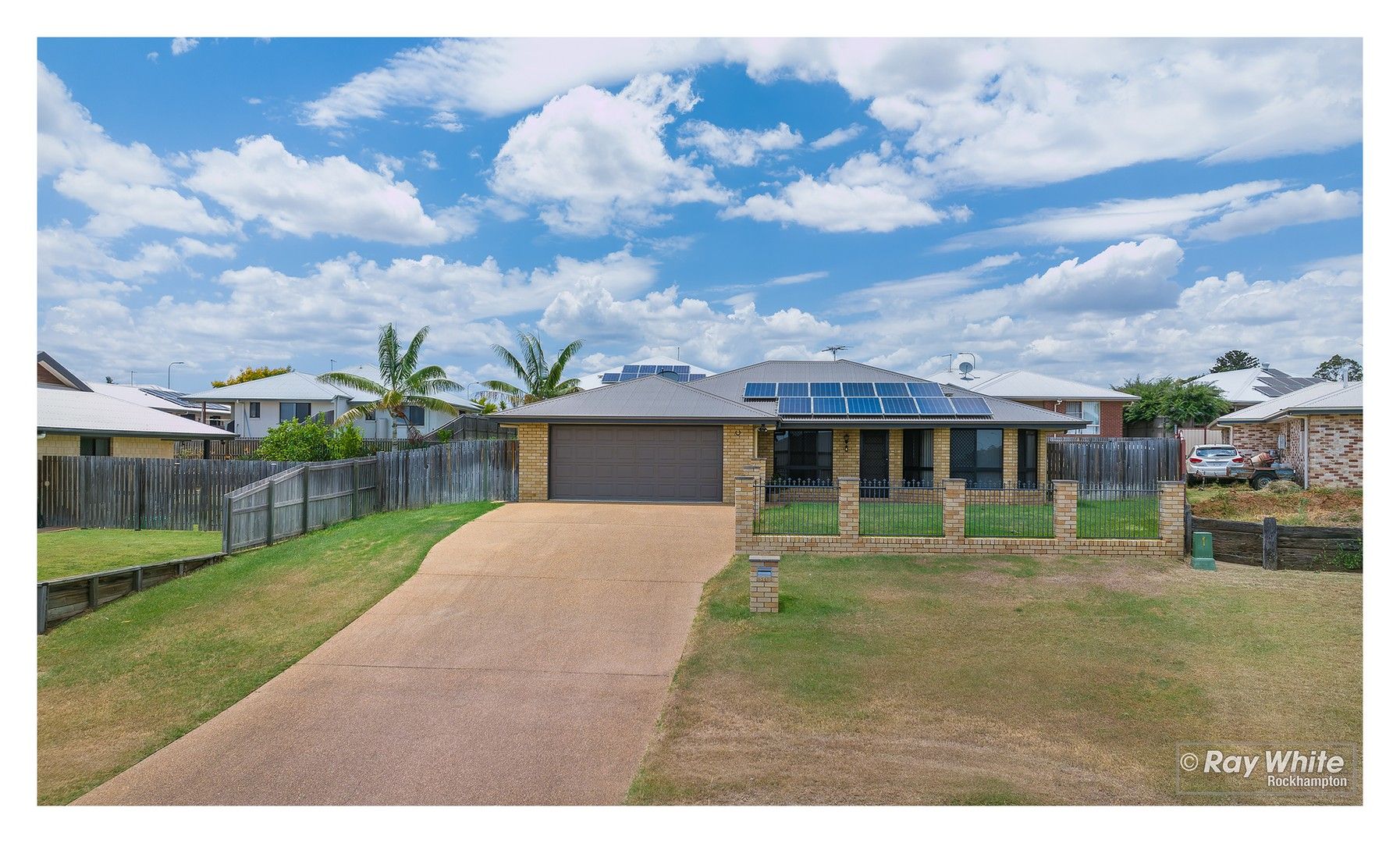 4 bedrooms House in 56 Jamie Crescent GRACEMERE QLD, 4702
