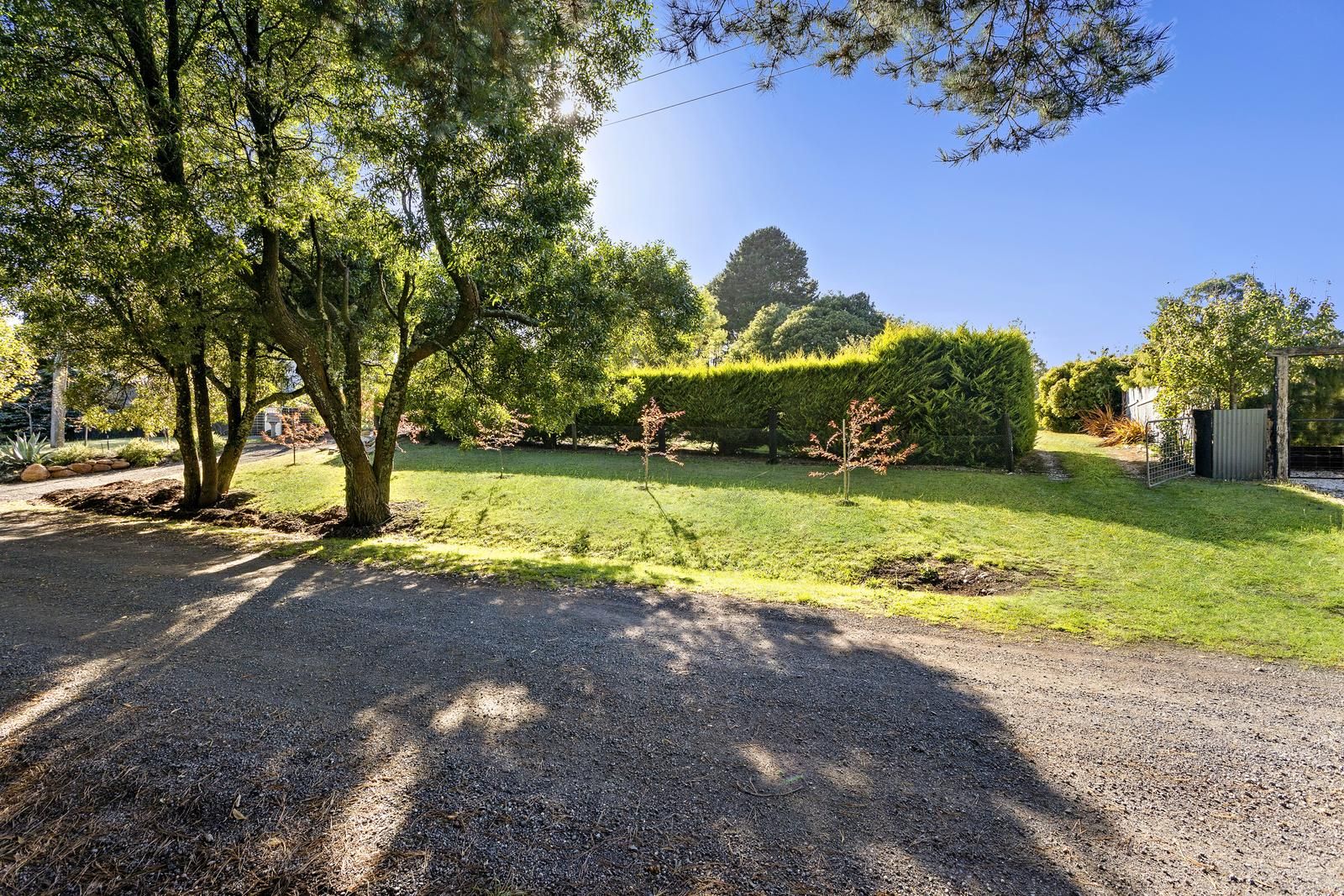 5 Walkers Road, Lyonville VIC 3461, Image 2