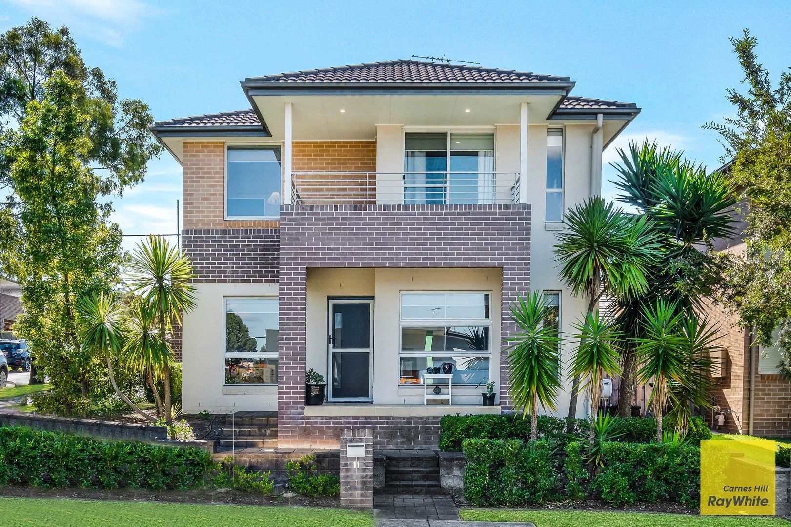 4 bedrooms House in 11 Warby Avenue WEST HOXTON NSW, 2171