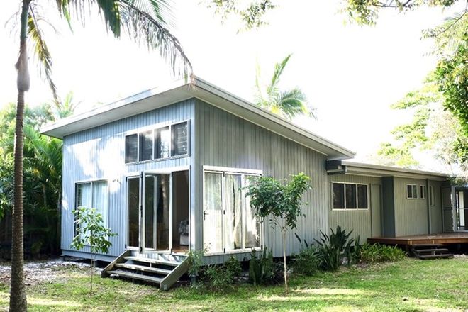 Picture of 5 Mimosa Avenue, BOGANGAR NSW 2488