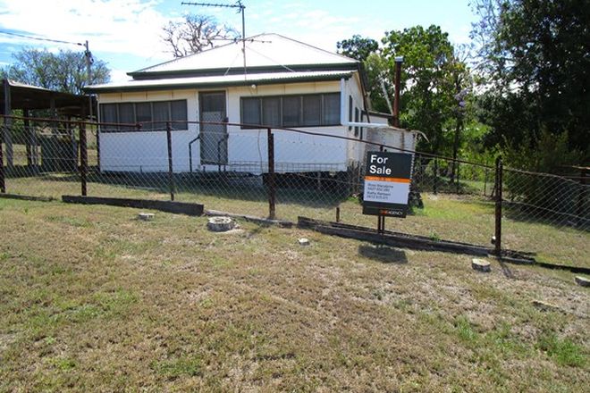 Picture of 27 Lee Street, WALTERHALL QLD 4714