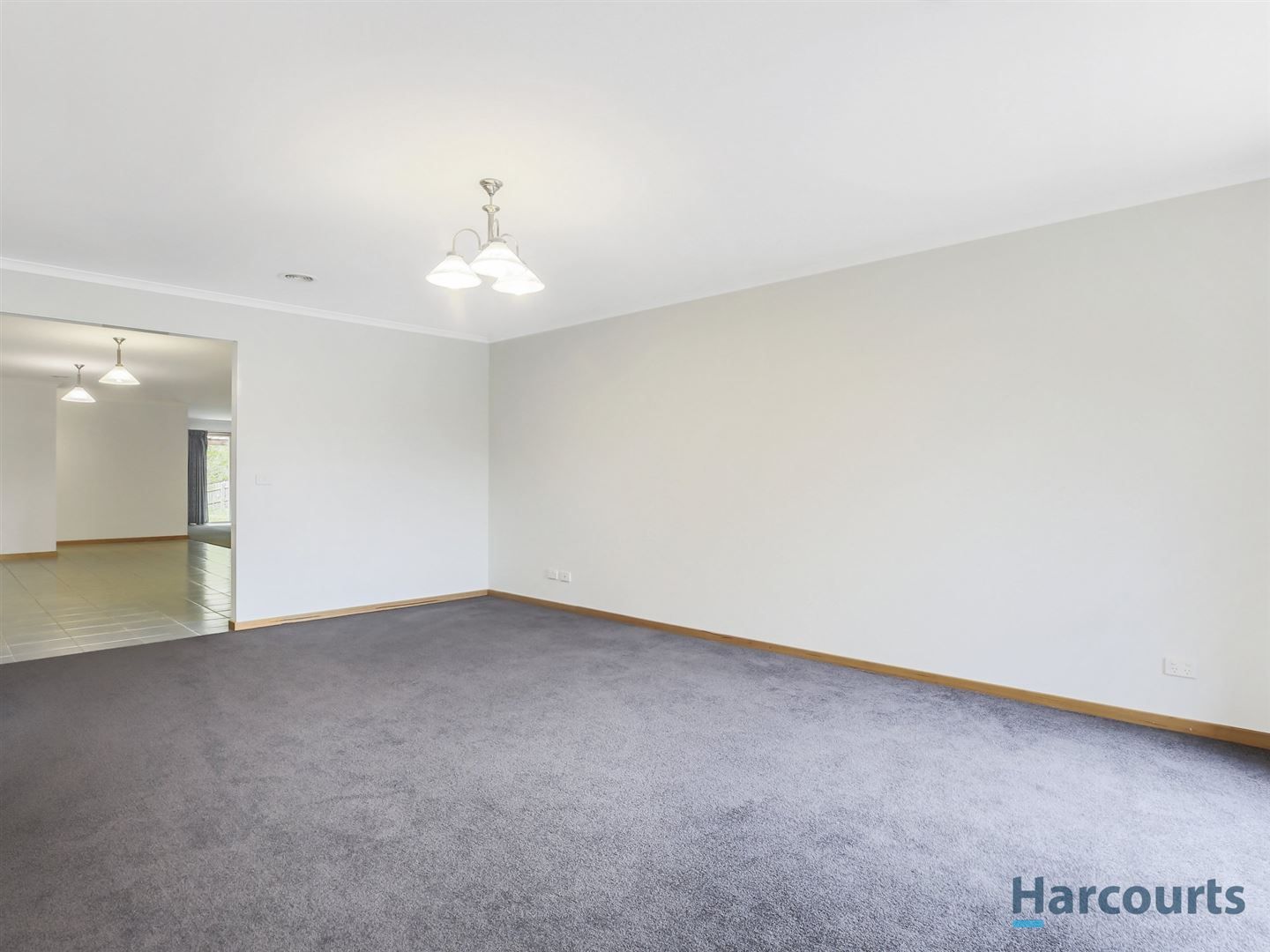 6 Tulip Court, Warragul VIC 3820, Image 2